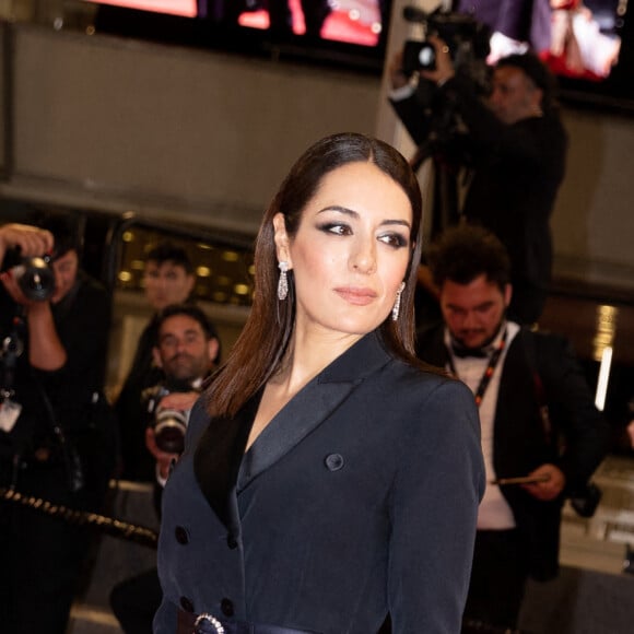 Sofia Essaïdi - Montée des marches du film "Nostalgia" lors du 75ème Festival International du Film de Cannes. Le 24 mai 2022