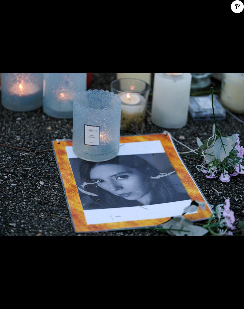 A Cagnac-les-Mines (Tarn), hommage des proches de Delphine Jubillar un après sa disparition.