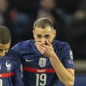 Kylian Mbappé et Karim Benzema lors du match de football de qualification pour la Coupe du monde 2022 entre la France et le Kazakhstan au stade Parc des Princes à Paris, France, le 13 novembre 2021. La France a gagné 8-0. © Cyril Moreau/Bestimage