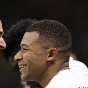 Kylian Mbappe et Karim Benzema: La France remporte la coupe de la Ligue des Nations en battant l'Espagne 2 buts à 1 à Milan le 10 octobre 2021. © Inside/Panoramic/Bestimage