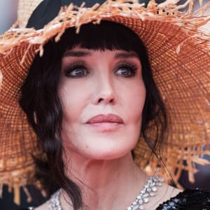 Isabelle Adjani - Montée des marches du film "La belle époque" lors du 72ème Festival International du Film de Cannes. Le 20 mai 2019 © Jacovides-Moreau / Bestimage 