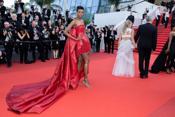 Maria Borges - Montée des marches pour la cérémonie de clôture du 75ème Festival International du Film de Cannes. Le 28 mai 2022 © Olivier Borde / Bestimage 