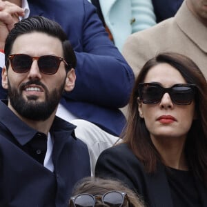 Sofia Essaïdi et son compagnon Adrien Galo - People dans les tribunes lors des Internationaux de France de Tennis de Roland Garros 2022 à Paris. © Cyril Moreau/Bestimage