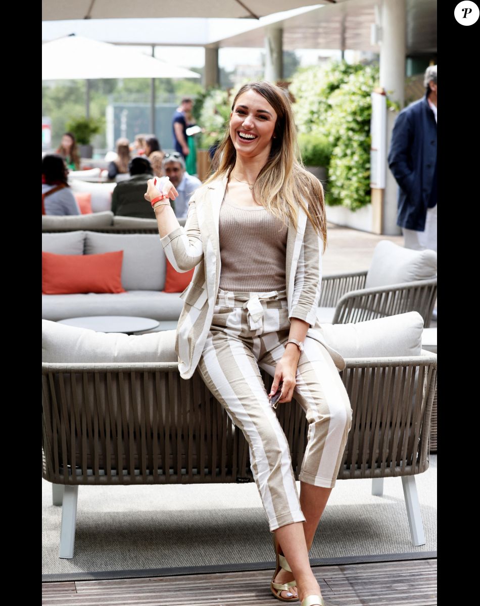 Delphine Wespiser, Miss France 2012 au village (jour 10) lors des Internationaux de France de Tennis de Roland Garros 2022 à Paris, France, le 31 mai 2022. © Dominique Jacovides/Bestimage