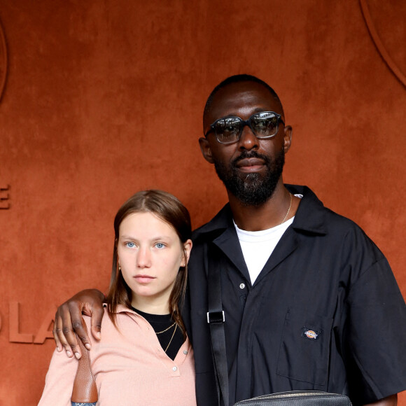Gina Jimenez et Thomas Ngijol au village (jour 10) lors des Internationaux de France de Tennis de Roland Garros 2022 à Paris, France, le 31 mai 2022. © Dominique Jacovides/Bestimage 