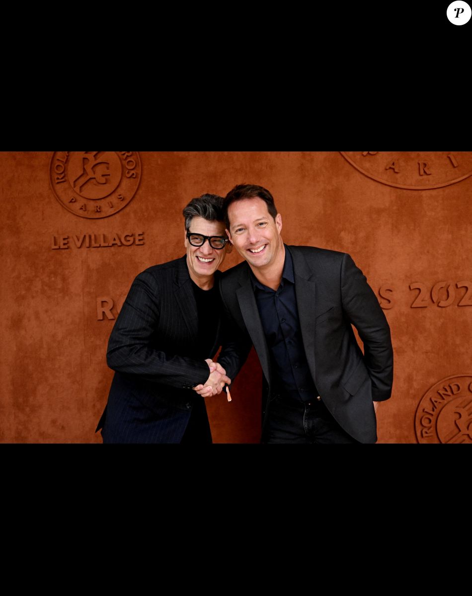 Marc Lavoine et Thomas Pesquet au village (jour 10) lors des Internationaux de France de Tennis de Roland Garros 2022 à Paris, France, le 31 mai 2022. © Dominique Jacovides/Bestimage