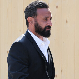 Cyril Hanouna - Obsèques de la chanteuse Régine au Crematorium du cimetière du Père-Lachaise à Paris. Le 9 mai 2022 © Jacovides-Moreau / Bestimage