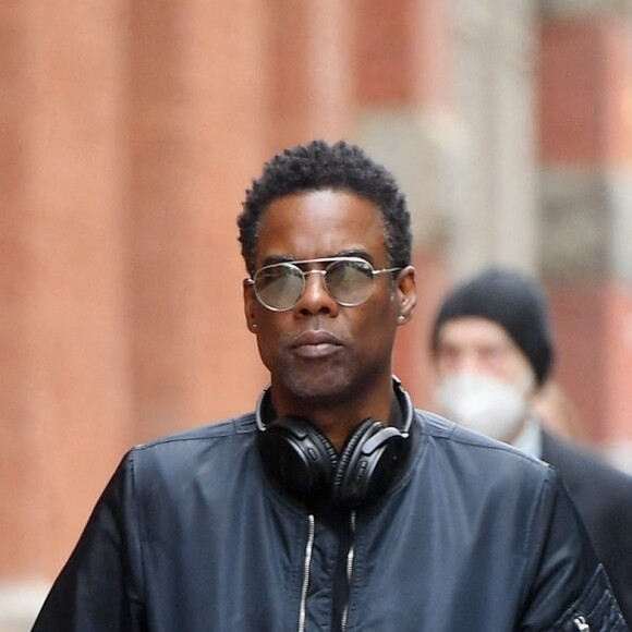 Exclusif - Chris Rock se promène dans les rues de New York le 5 avril 2022.