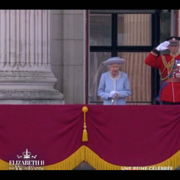 Elizabeth II célèbre ses 70 ans de règne lors de la cérémonie "Trooping the colour". Londres, le 2 juin 2022.
