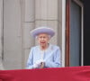 Elizabeth II et le prince Edward, duc de Kent - La famille royale au balcon lors de la parade militaire "Trooping the Colour" dans le cadre de la célébration du jubilé de platine de la reine Elizabeth II à Londres le 2 juin 2022. 