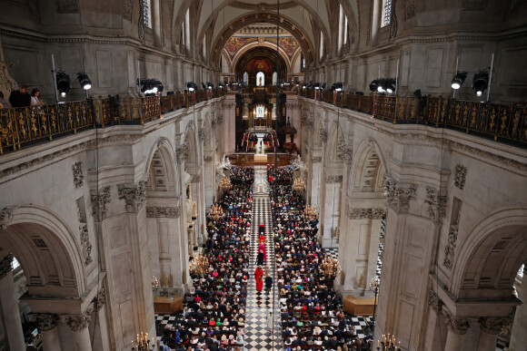 Les membres de la famille royale et les invités lors de la messe célébrée à la cathédrale Saint-Paul de Londres, dans le cadre du jubilé de platine (70 ans de règne) de la reine Elisabeth II d'Angleterre. Londres, le 3 juin 2022. 