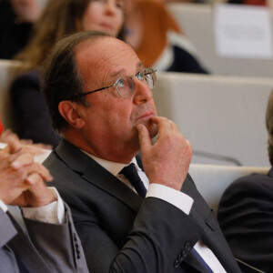 Exclusif - François Hollande - 10e cérémonie du prix de l'audace artistique et culturelle à l'auditorium de l'institut de France à Paris, le 30 mai 2022. © Christophe Clovis / Bestimage