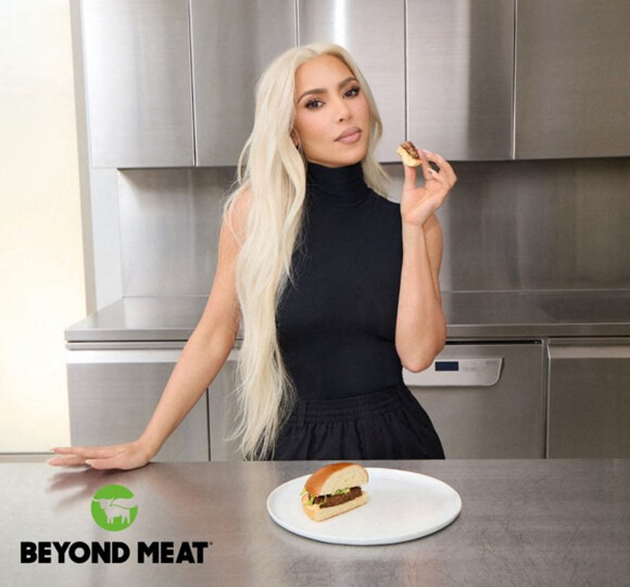 Kim Kardashian devient l'ambassadrice, en tant que "consultant en chef du goût" de l'entreprise de fabrication de substituts de viande à base de plantes "Beyond Meat". Los Angeles.