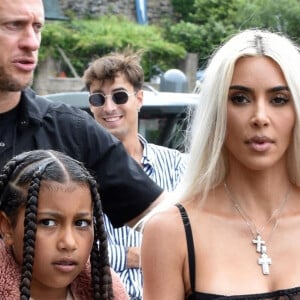 Kim Kardashian - Les célébrités se pressent au mariage de Kourtney Kardashian et Travis Barker à Portofino, le 22 mai 2022.
