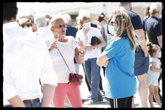 Exclusif - Isabelle Balkany sur le marché. Levallois-Perret , Place de la République, le 31 mai 2020.