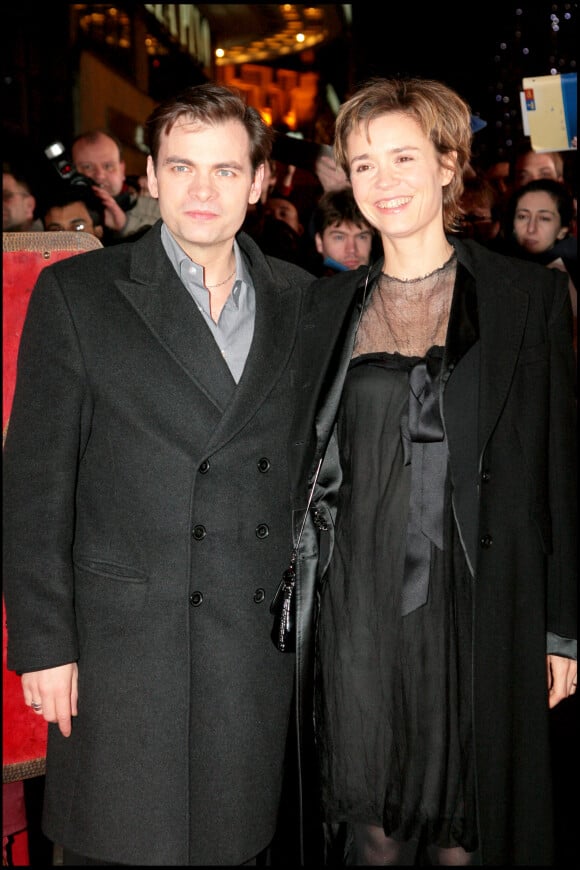 Clovis Cornillac et Caroline Proust - Première du film "Astérix aux jeux olympiques" au cinéma Gaumont Champs-Elysées.