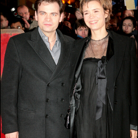 Clovis Cornillac et Caroline Proust - Première du film "Astérix aux jeux olympiques" au cinéma Gaumont Champs-Elysées.