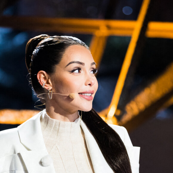 Exclusif - Nabilla Benattia - Enregistrement de l'émission "La Chanson secrète 10" au 1er étage de la Tour Eiffel à Paris, diffusée le 22 janvier sur TF1 à 21h10 © Tiziano Da Silva / Bestimage