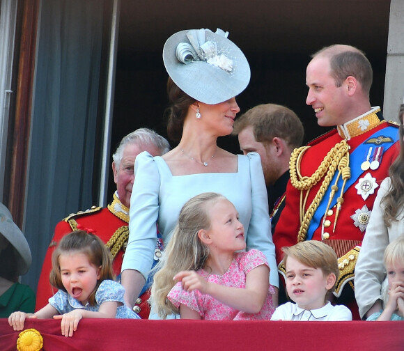 Catherine (Kate) Middleton, duchesse de Cambridge, et la princesse Charlotte de Cambridge - Les membres de la famille royale britannique lors du rassemblement militaire "Trooping the Colour" (le "salut aux couleurs"), célébrant l'anniversaire officiel du souverain britannique. Cette parade a lieu à Horse Guards Parade, chaque année au cours du deuxième samedi du mois de juin. Londres, le 9 juin 2018.
