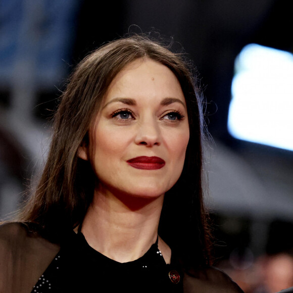 Marion Cotillard - Montée des marches du film " Frère et Soeur " lors du 75ème Festival International du Film de Cannes. Le 20 mai 2022 © Dominique Jacovides / Bestimage 