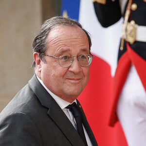 François Hollande - Arrivées des personnalités - Cérémonie d'investiture du Président de la République à Paris le 7 mai 2022 © Aurelien Morissard / Panoramic / Bestimage 