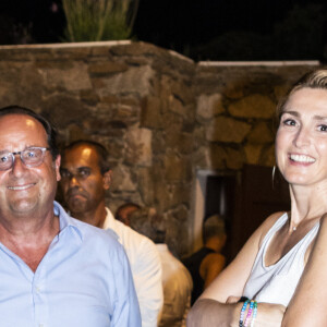 Exclusif - François Hollande et sa compagne Julie Gayet - Festival de Ramatuelle