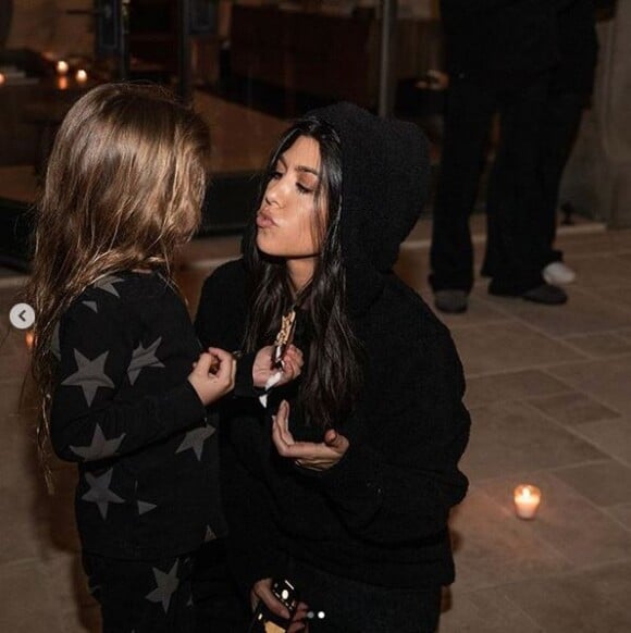 Kourtney Kardashian et son fils Reign. Décembre 2019.