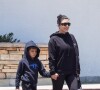 Exclusif - Kourtney Kardashian et son fils Reign Aston Disick vont chercher des plats italien à emporter à Calabasas, Los Angeles, Californie, Etats-Unis