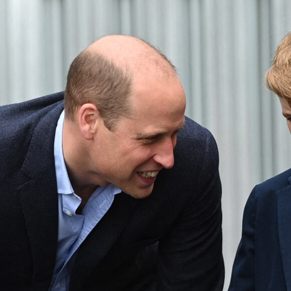 Le prince William, duc de Cambridge, le prince George de Cambridge et la princesse Charlotte de Cambridge en visite au château de Cardiff, Royaume Uni, le 4 juin 2022, à l'occasion du jubilé de platine de la reine d'Angleterre. 