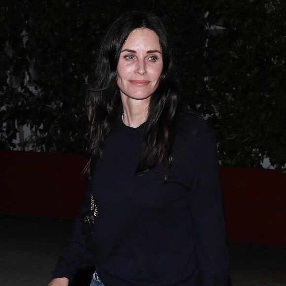 Courteney Cox à la sortie du restaurant "Giorgio Baldi" à Santa Monica, le 7 juin 2022. 