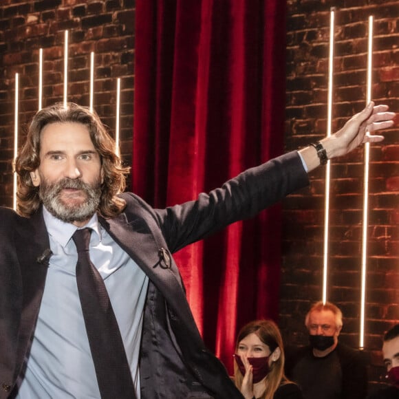 Frédéric Beigbeder en backstage de l'émission "On Est En Direct" à Paris, le 5 février 2022. © Jack Tribeca/Bestimage