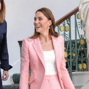 Catherine (Kate) Middleton, duchesse de Cambridge, et le Royal Foundation Centre for Early Childhood organisent une table ronde à la Royal Institution de Londres.