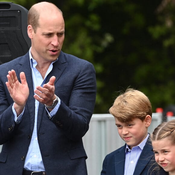 Le prince William, duc de Cambridge, et Catherine (Kate) Middleton, duchesse de Cambridge, accompagnés de leurs enfants, le prince George de Cambridge et la princesse Charlotte de Cambridge en visite au château de Cardiff, Royaume Uni, le 4 juin 2022, à l'occasion du jubilé de platine de la reine d'Angleterre. 