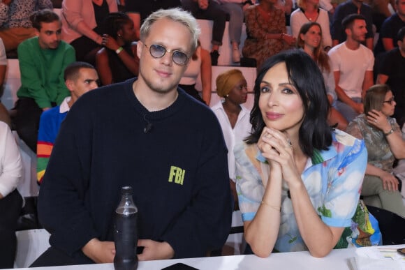 Guillaume Genton, Géraldine Maillet - Sur le plateau de l'émission TPMP (Touche Pas à Mon Poste) présentée en direct par C.Hanouna et diffusée sur C8 à Paris le 6 juin 2022. © Jack Tribeca / Bestimage 