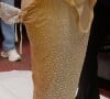 Kim Kardashian en essayage pour sa robe (celle de Marilyn Monroe) de la soirée du MET Gala 2022 à New York, le 3 mai 2022. Kim a reçu en cadeau une mèche de cheveux de Marilyn Monroe dans une petite boite en argent.