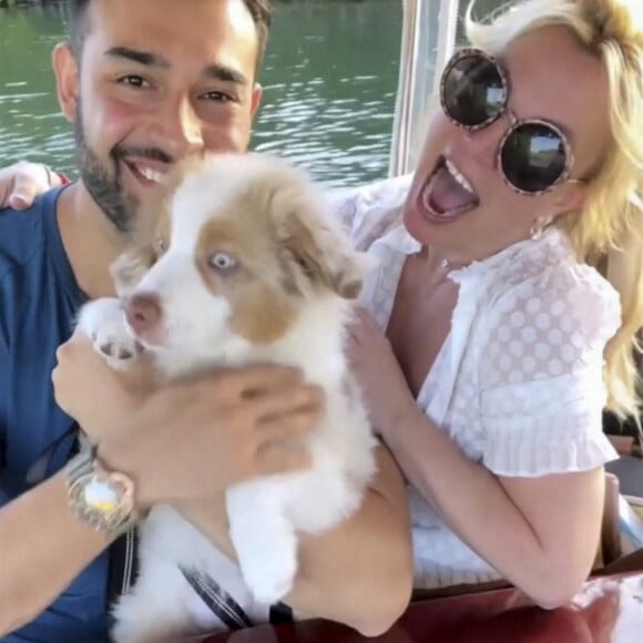 Britney Spears - Les stars partagent leurs tenues et leurs moments intimes sur les réseaux sociaux 