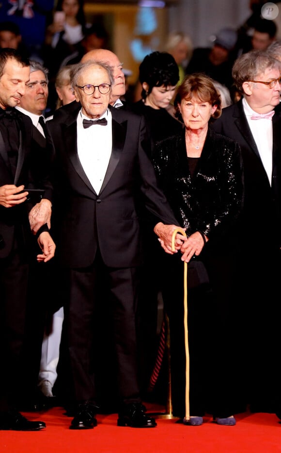 Jean-Louis Trintignant, sa femme Marianne Hoepfner - Montée des marches du film "Happy End" lors du 70ème Festival International du Film de Cannes. Le 22 mai 2017. © Borde-Jacovides-Moreau/Bestimage 