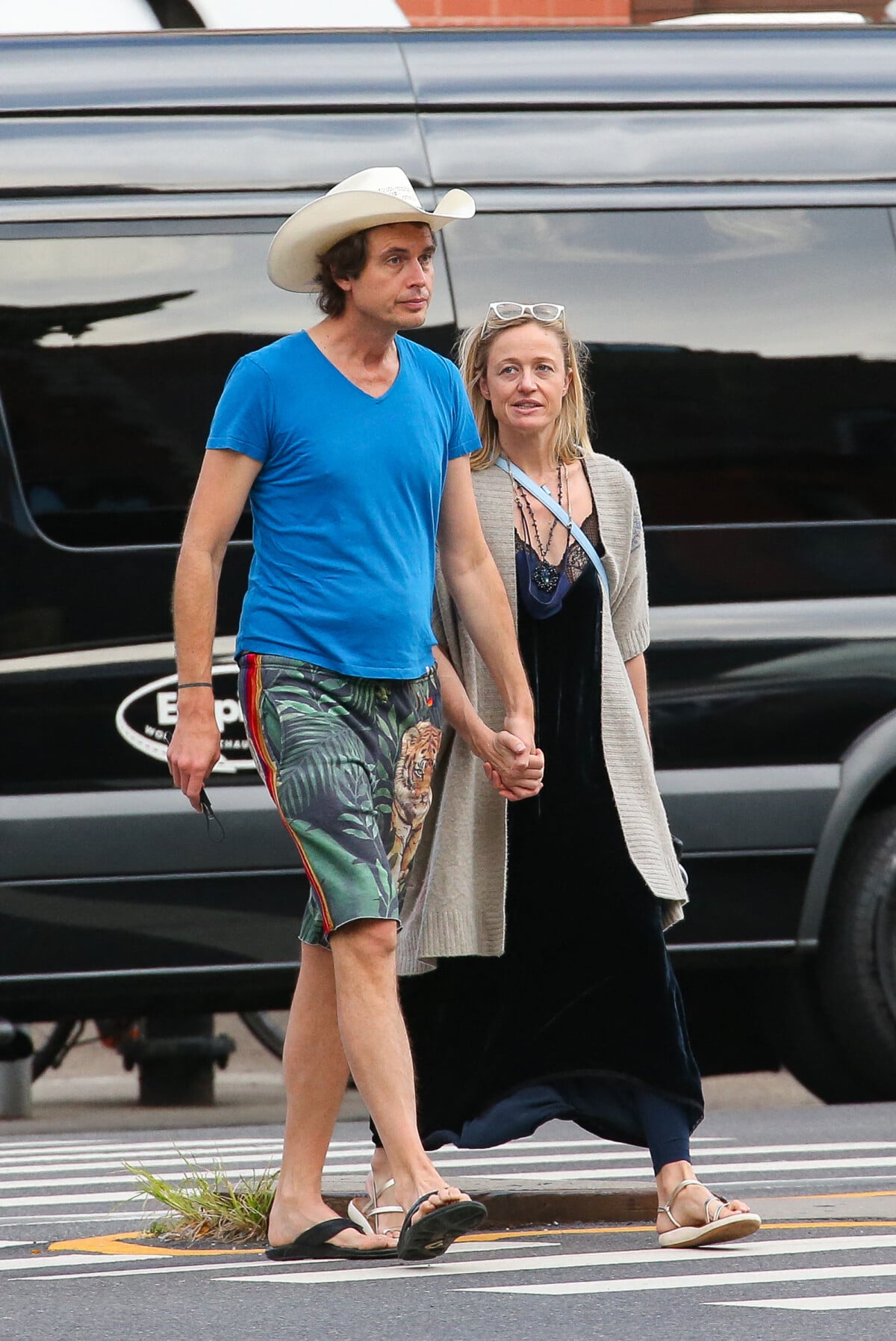 Photo Exclusif Kimbal Musk et sa femme Christiana Wyly se promènent