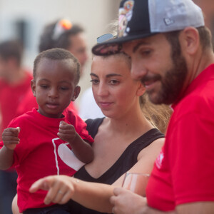 Ibrahima, Laurent Ournac et sa femme Ludivine (famille d'accueil) - Dîner des personnalités dans le cadre de l'étape du coeur 2017 au profit de l'association "Mécénat Chirurgie Cardiaque" - Hôtel Intercontinental à Marseille, le 21 juillet 2017. © CVS/Bestimage