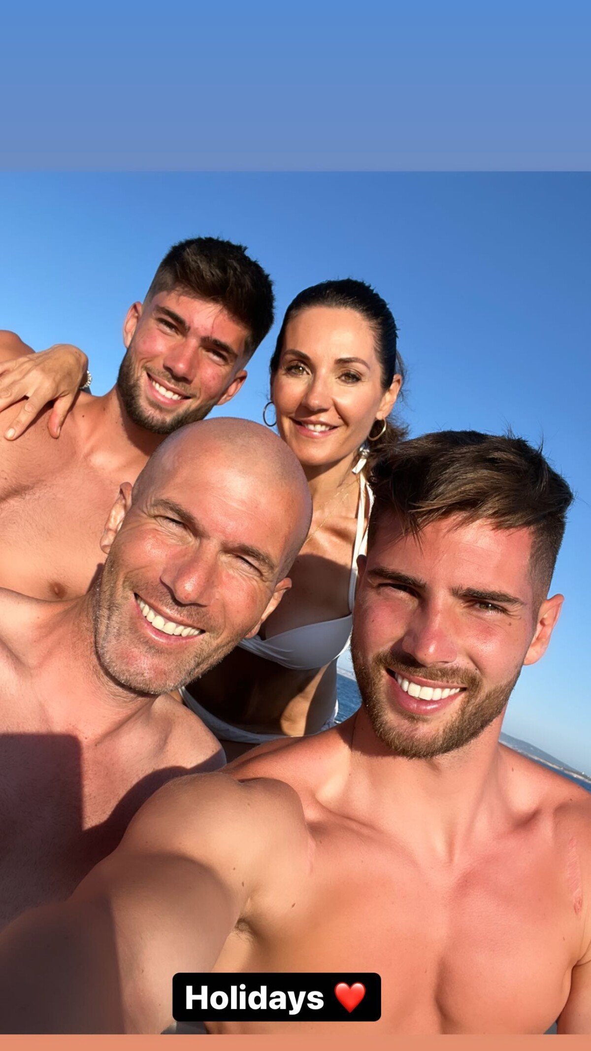 Photo : La famille Zidane en vacances - Purepeople