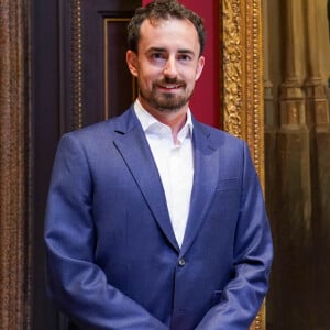 Le prince William, duc de Cambridge, et Catherine (Kate) Middleton, duchesse de Cambridge, découvrent leur portrait de l'artiste Jamie Coreth au musée Fitzwilliam de l'Université de Cambridge, Royaume Uni, le 23 juin 2022.