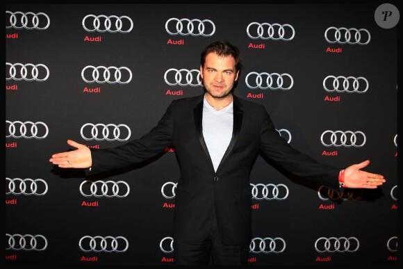 Clovis Cornillac, à l'occasion de la grande soirée de lancement de l'Audi A8 qui s'est tenue à l'Olympia, à Paris, le 2 février 2010.
