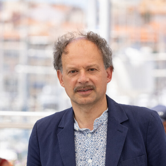 Denis Podalydes au photocall du film Tromperie lors du 74ème festival international du film de Cannes le 13 juillet 2021 © Borde / Jacovides / Moreau / Bestimage 