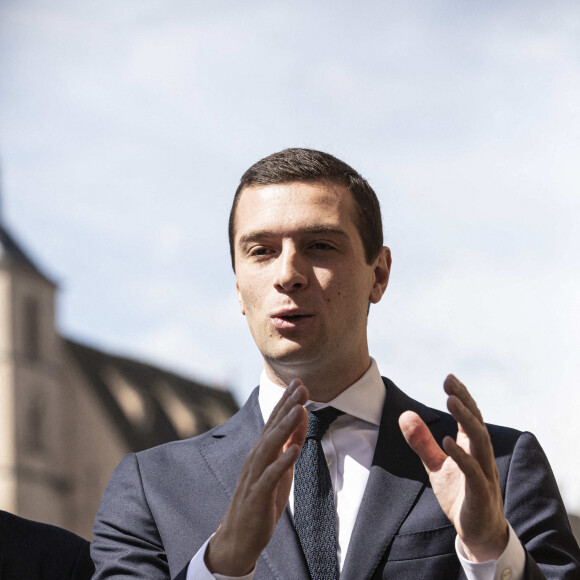 Jordan Bardella vient soutenir les candidats aux élections législatives à Strasbourg le 8 juin 2022. © Elyxandro Cegarra / Panoramic / Bestimage