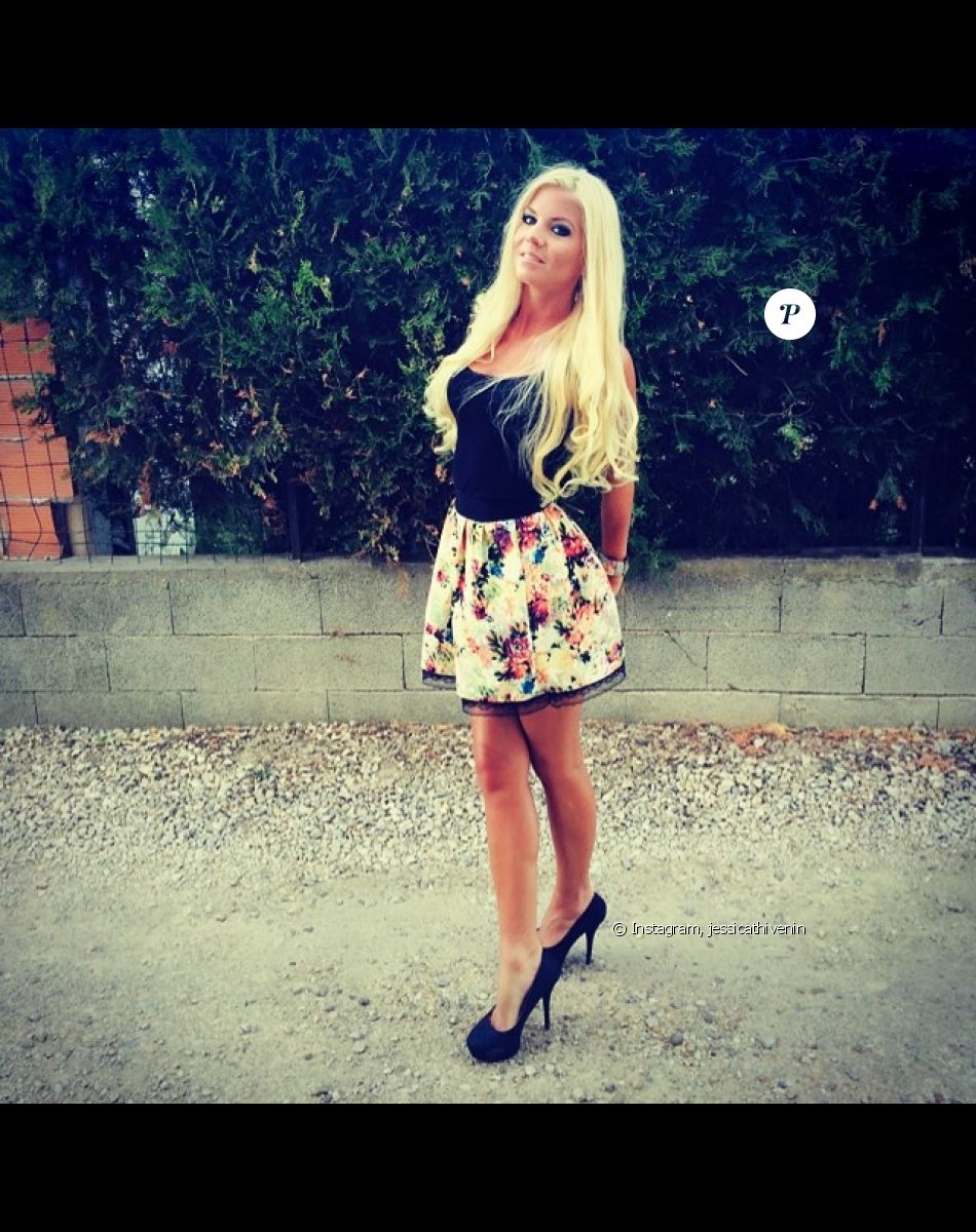 Jessica Thivenin le 9 juin 2014, sur Instagram, en tenue de soirée