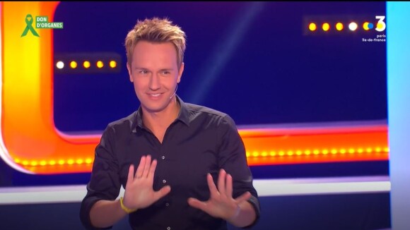 Cyril Féraud dragué par un candidat dans "Slam", sur France 3