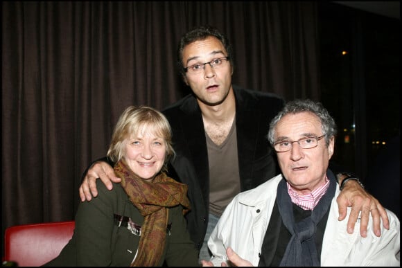 Daniel Prévost, sa femme Jetta et leur fils Soren - Avant-première du film "La maison du bonheur" suivie d'une soirée à la maison du Danemark - Le 6 juin 2006