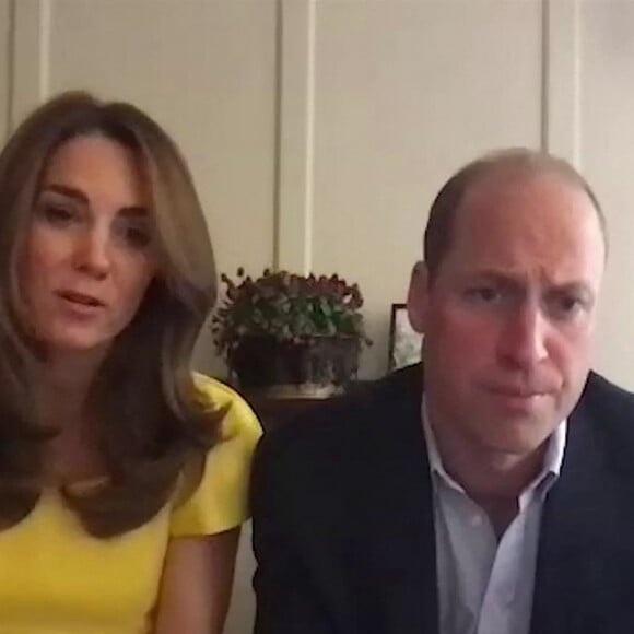 Le prince William, duc de Cambridge, et Kate Middleton, duchesse de Cambridge, abordent en vidéoconférence le problème des incendies survenus plus tôt cette année sur l'île Kangourou. Après l'impact de ces incendies, les habitants doivent à présent faire face à l'épidémie de coronavirus (Covid-19).