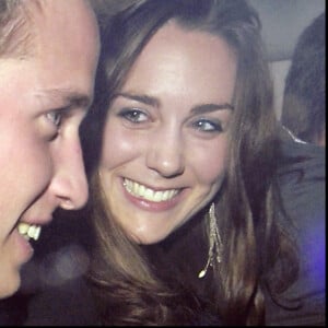 Le prince William et Kate Middleton à la sortie du Mahiki à Londres, en 2006