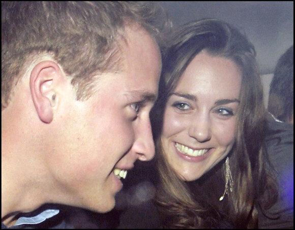 Le prince William et Kate Middleton à la sortie du Mahiki à Londres, en 2006